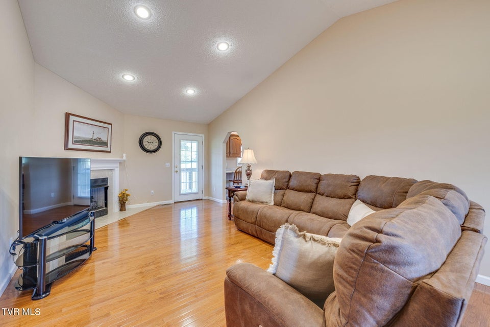 Photo #7: 112 Riverchase Drive