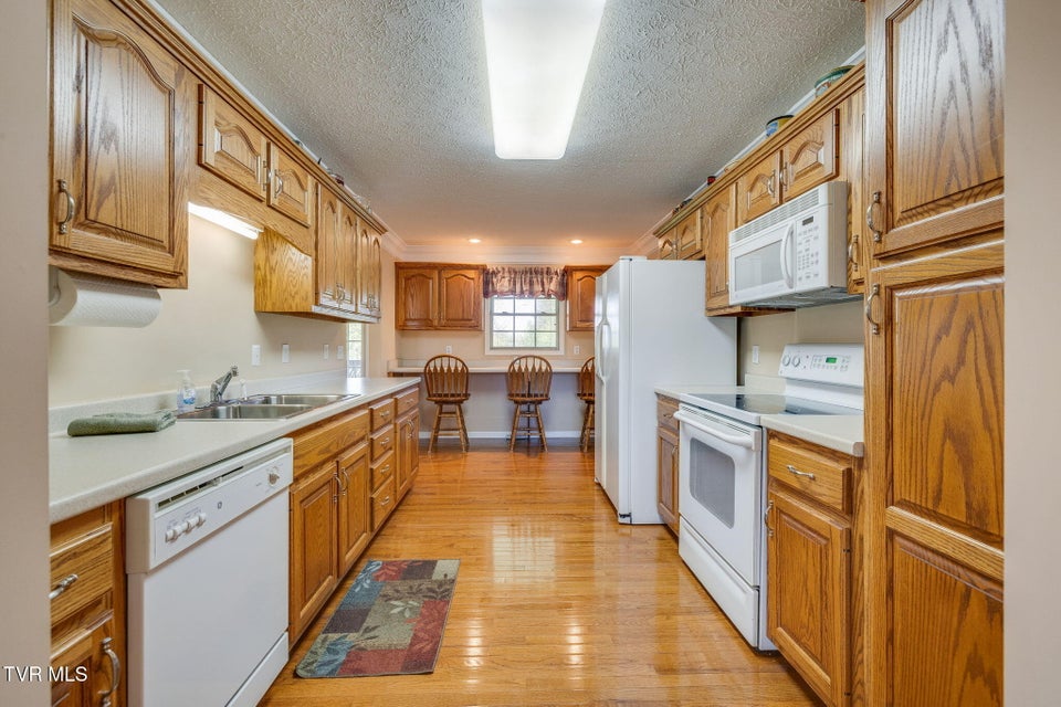 Photo #12: 112 Riverchase Drive