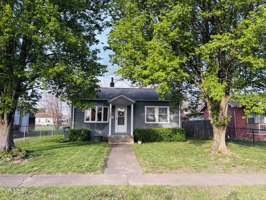 Photo #2: 1644 Redwood Drive