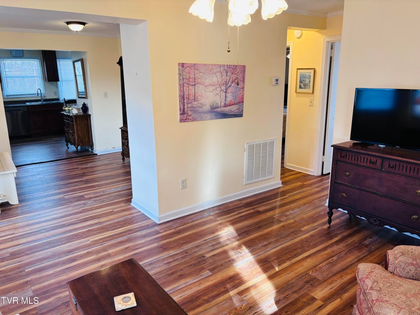 Photo #18: 1644 Redwood Drive