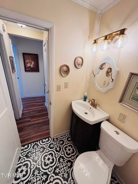 Photo #21: 1644 Redwood Drive