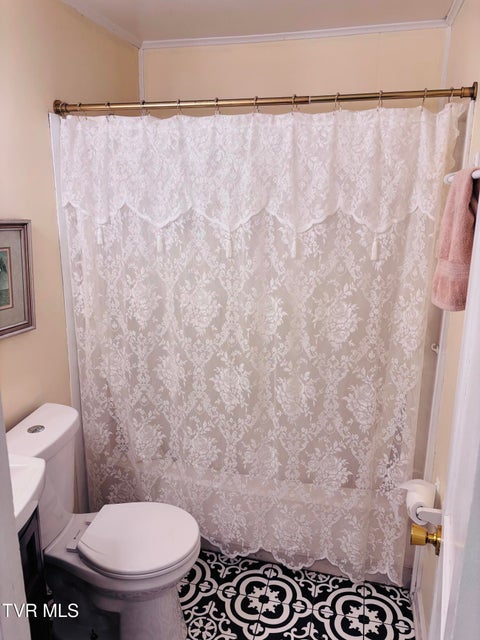 Photo #22: 1644 Redwood Drive