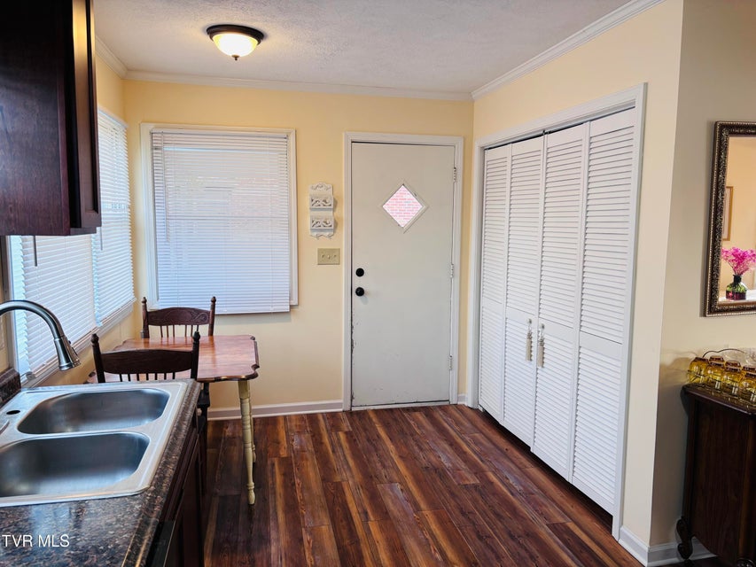 Photo #5: 1644 Redwood Drive