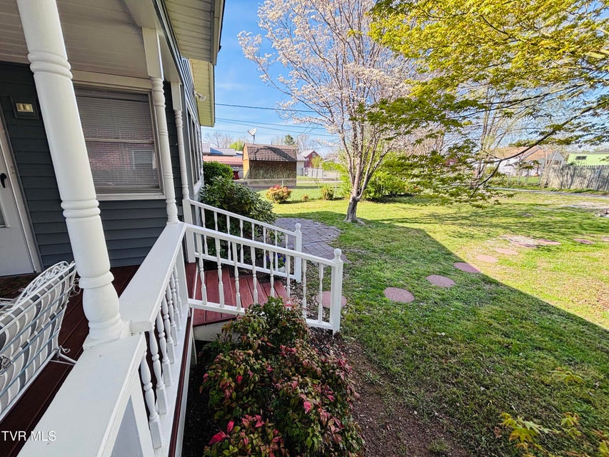 Photo #32: 1644 Redwood Drive