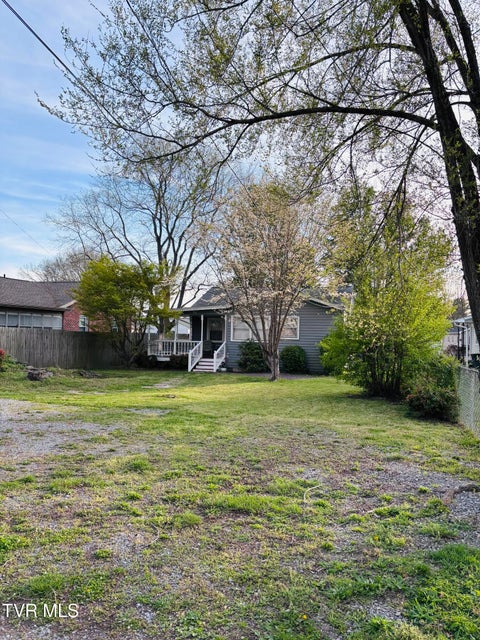 Photo #34: 1644 Redwood Drive