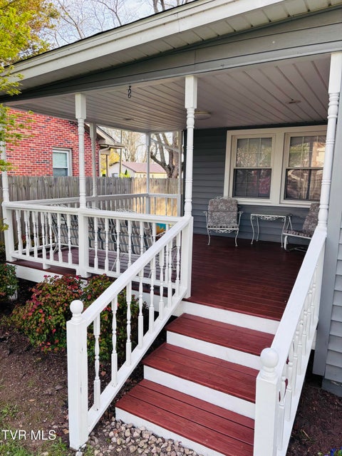 Photo #37: 1644 Redwood Drive