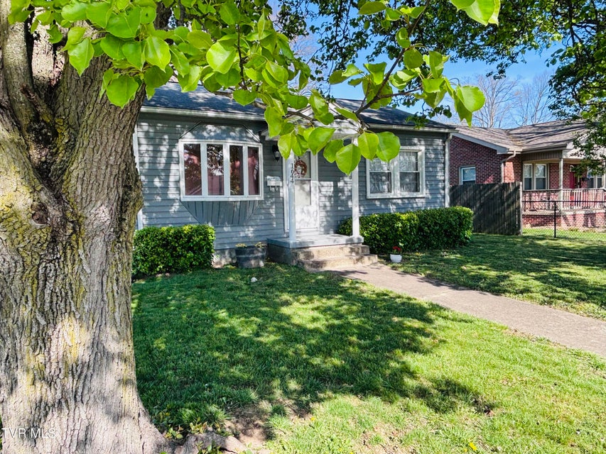 Photo #40: 1644 Redwood Drive