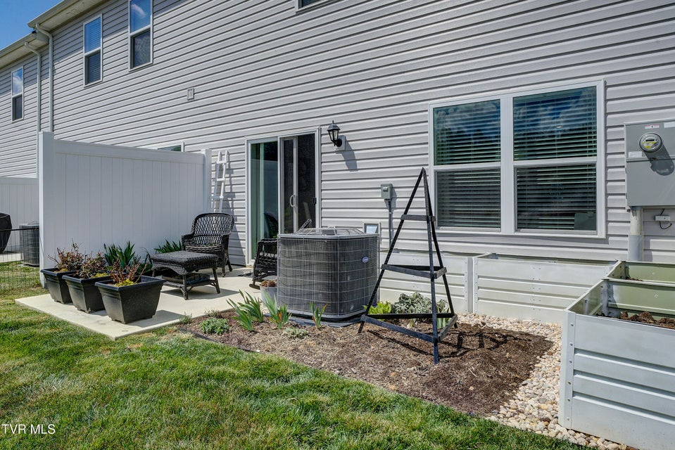 Photo #36: 1039 Saylors Place