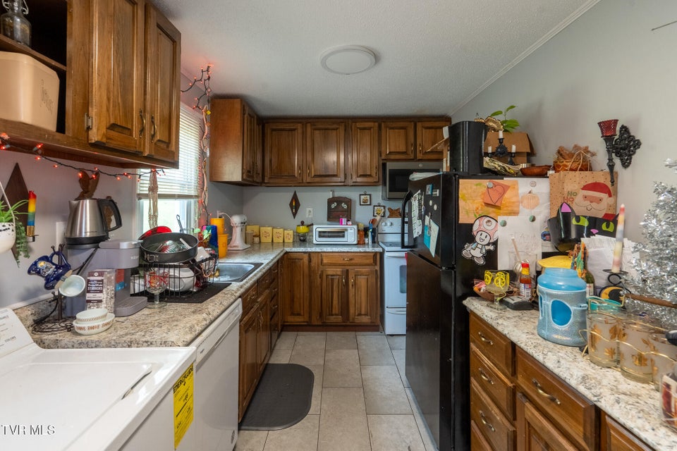 Photo #7: 2305&2303 Abbott Drive