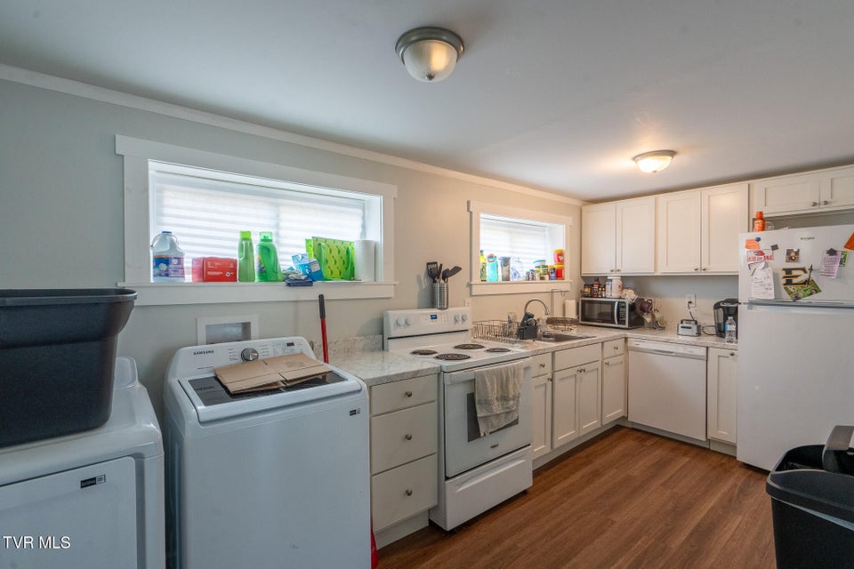 Photo #20: 2305&2303 Abbott Drive