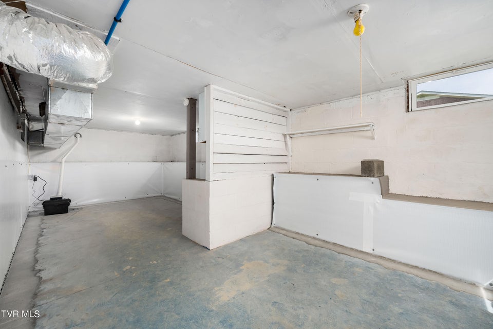 Photo #53: 248 Sunset Drive