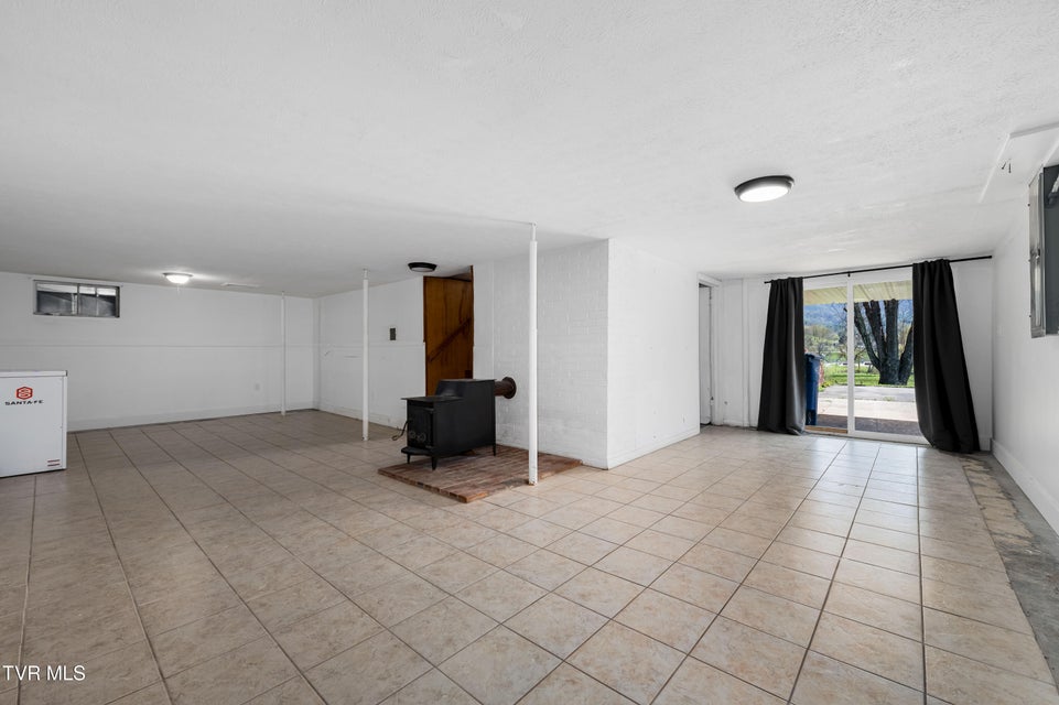 Photo #49: 248 Sunset Drive