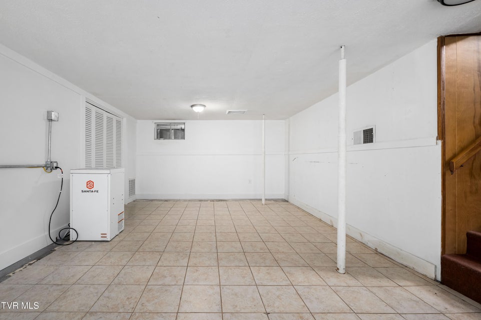 Photo #52: 248 Sunset Drive