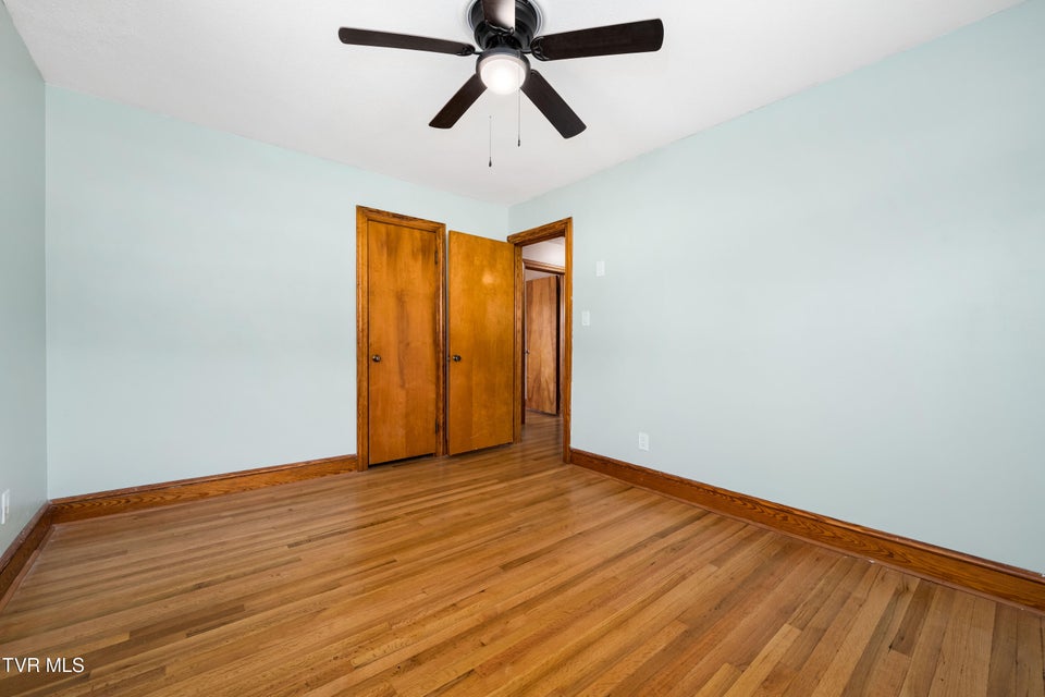 Photo #42: 248 Sunset Drive