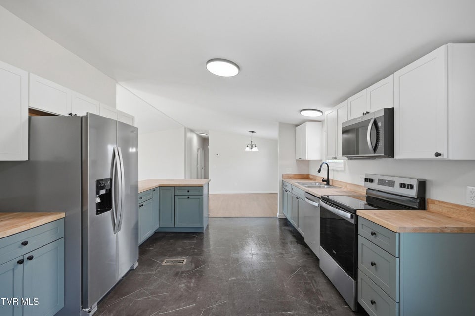 Photo #9: 136 Clyde Miller Drive