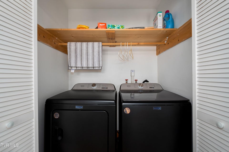 Photo #37: 248 Sunset Drive