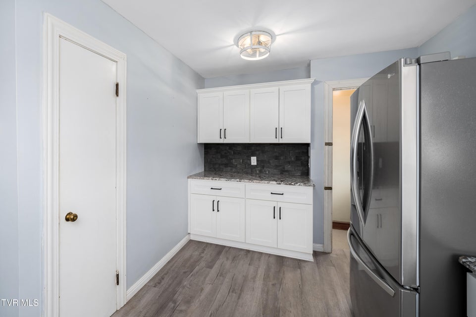 Photo #36: 248 Sunset Drive