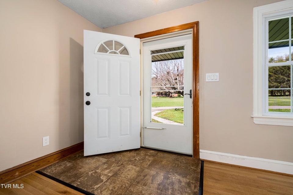 Photo #22: 248 Sunset Drive