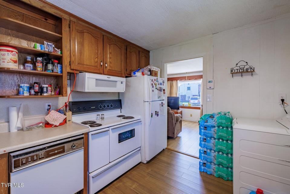 Photo #5: 204 Millpond Street