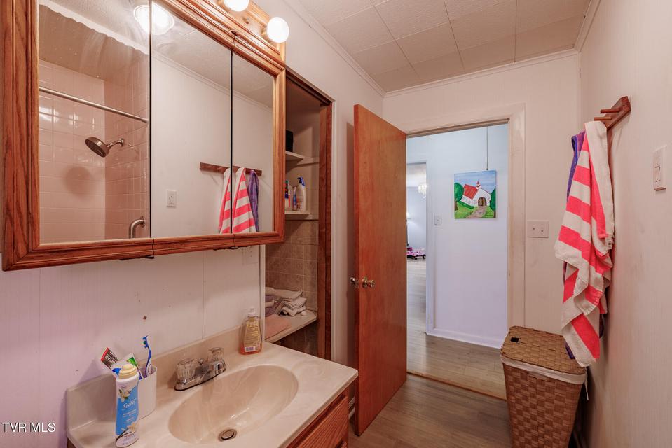 Photo #10: 204 Millpond Street