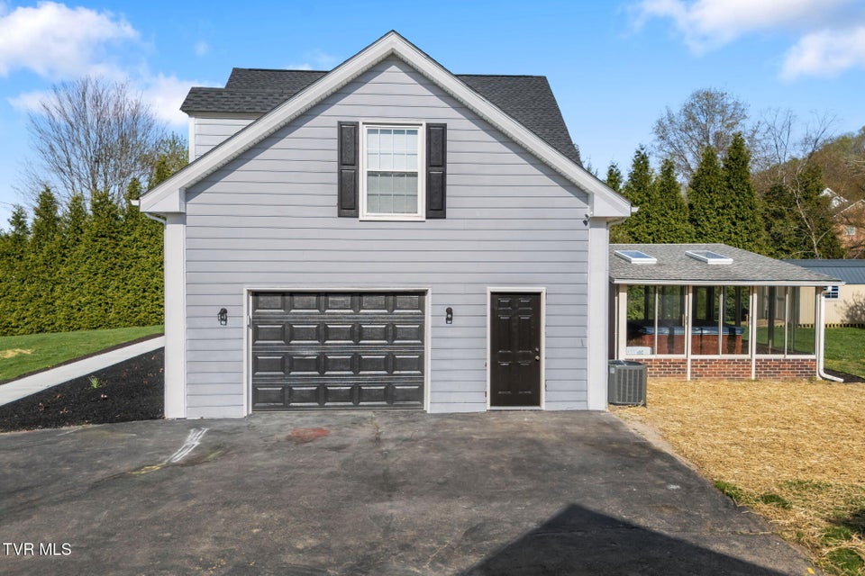 Photo #9: 21164 Vances Mill Road