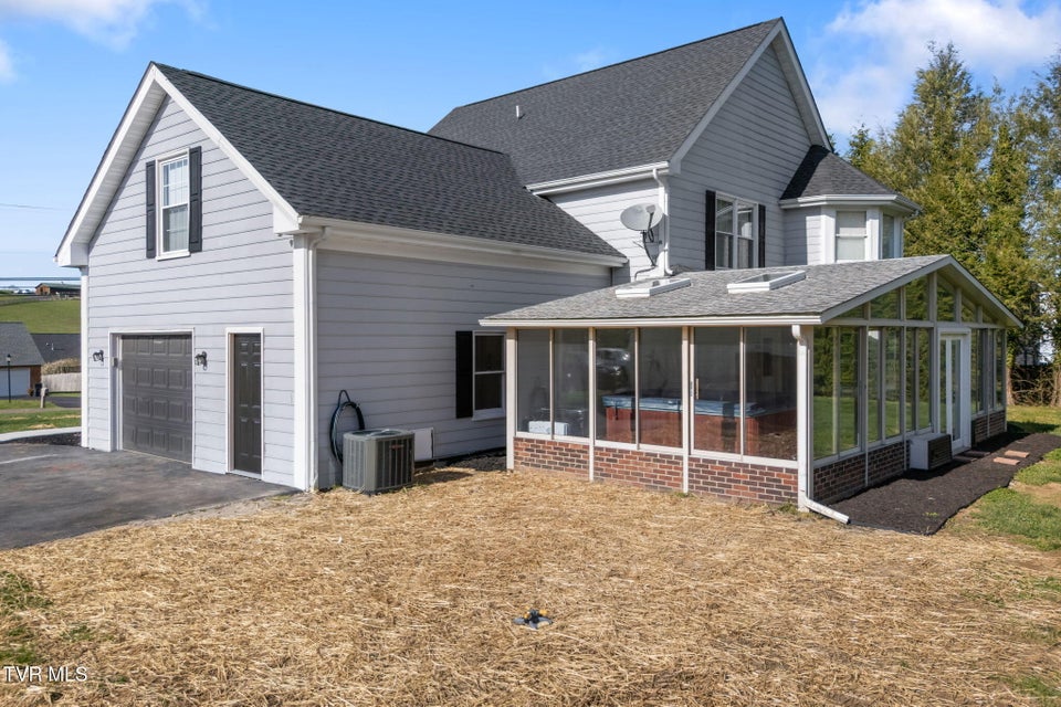 Photo #7: 21164 Vances Mill Road