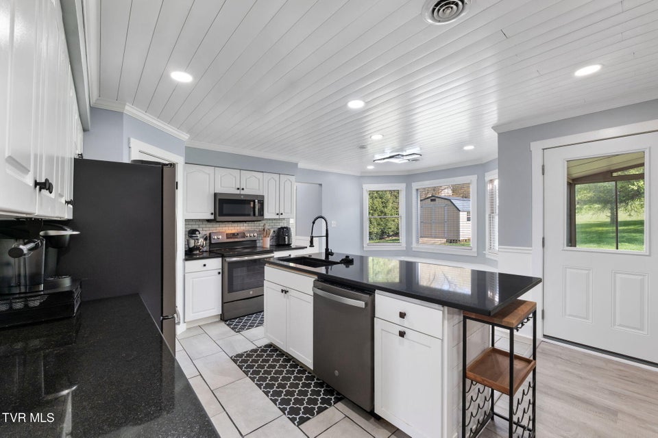 Photo #15: 21164 Vances Mill Road