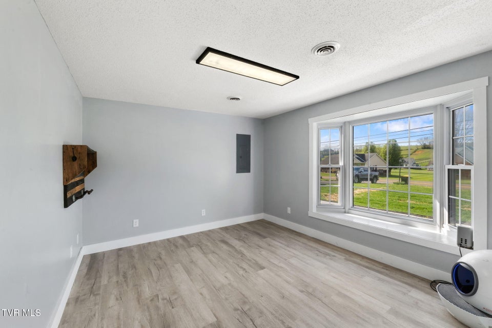 Photo #36: 21164 Vances Mill Road