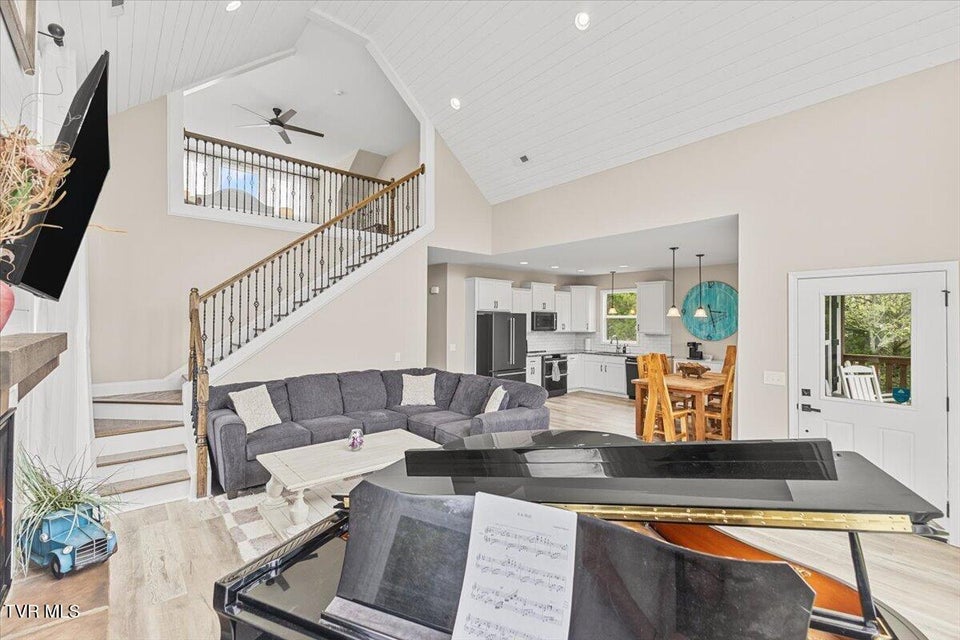 Photo #15: 250 Burnetts Chapel Lane