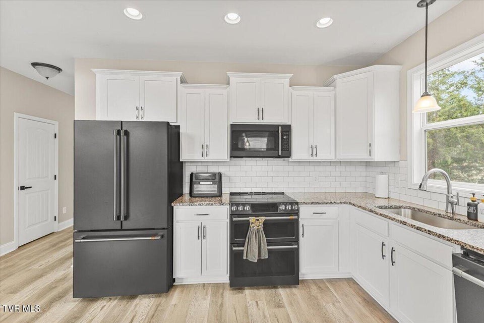 Photo #20: 250 Burnetts Chapel Lane