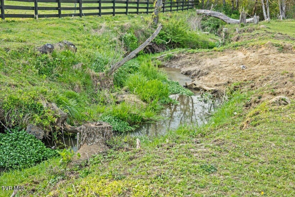 Photo #67: 250 Burnetts Chapel Lane