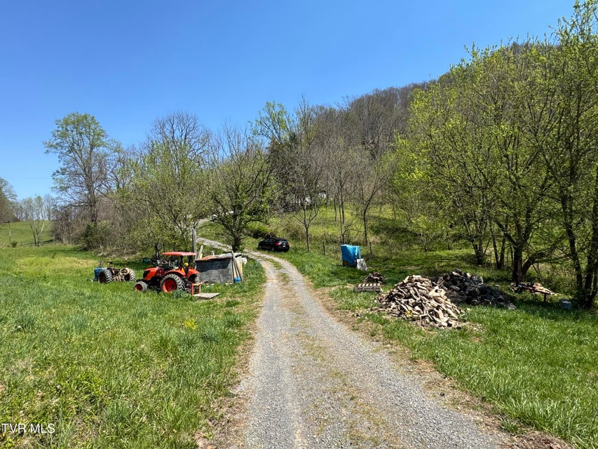 Photo #58: 9296 Bristol Highway