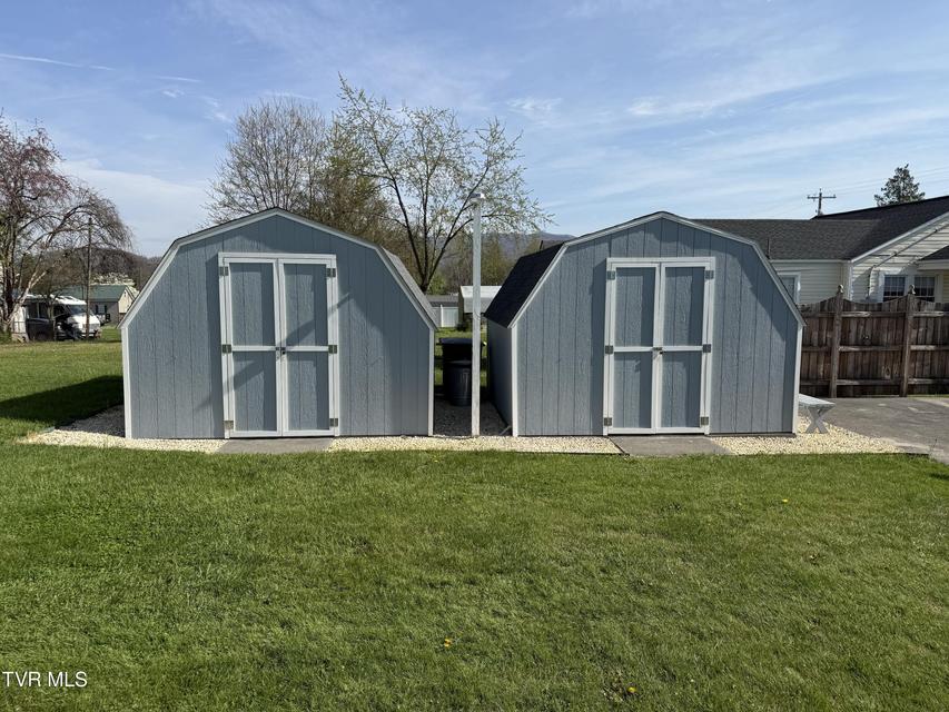 Photo #6: 709 2nd Street