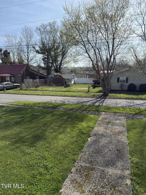 Photo #26: 709 2nd Street