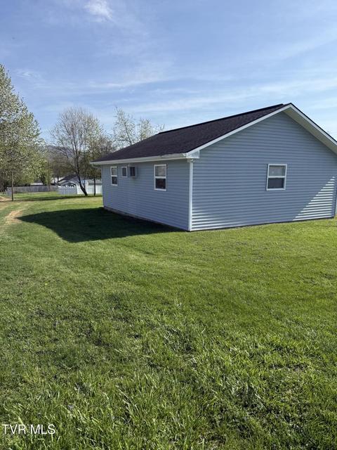 Photo #33: 709 2nd Street