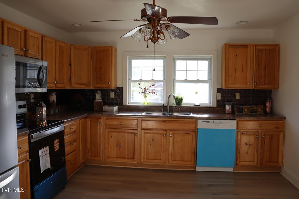 Photo #9: 1203 1st Avenue