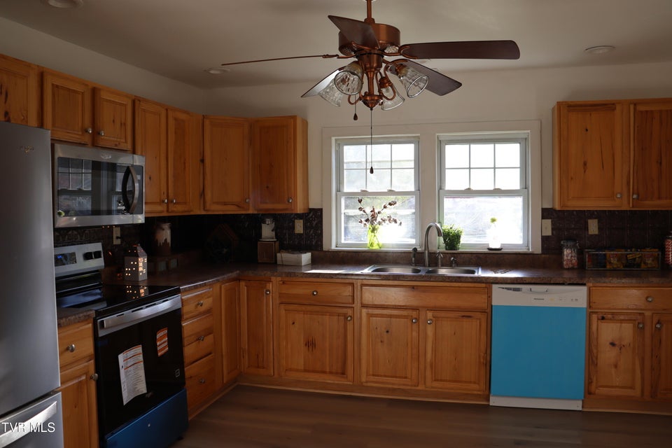 Photo #12: 1203 1st Avenue