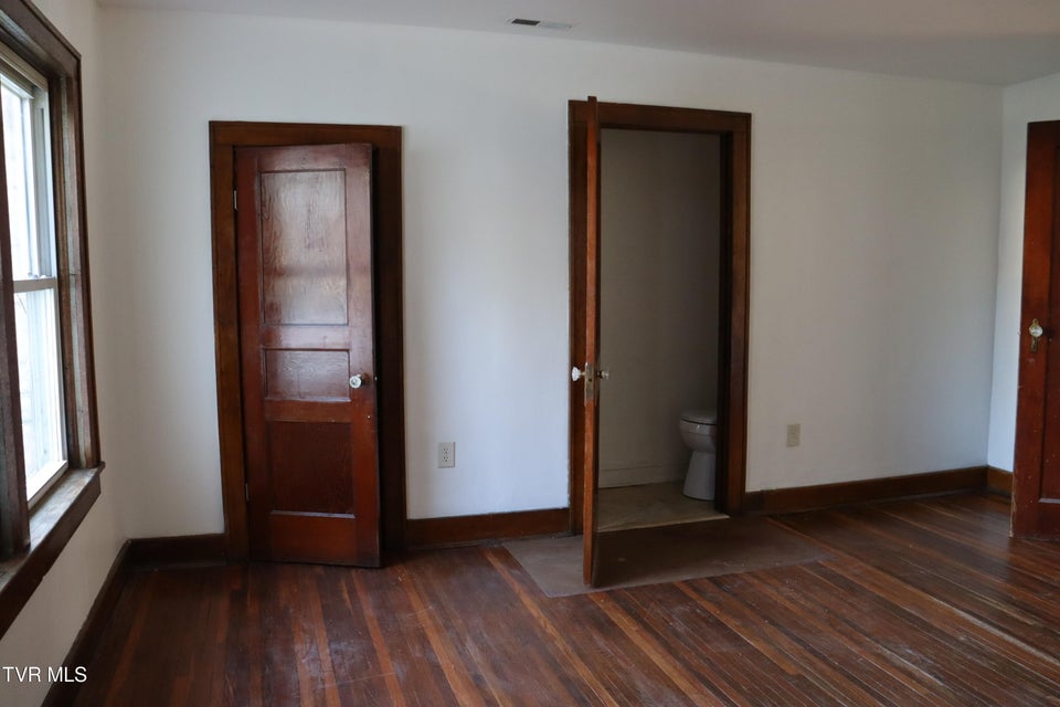 Photo #29: 1203 1st Avenue