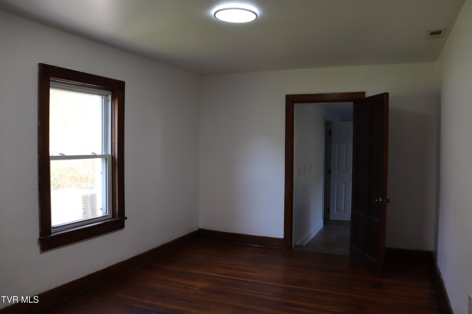 Photo #38: 1203 1st Avenue