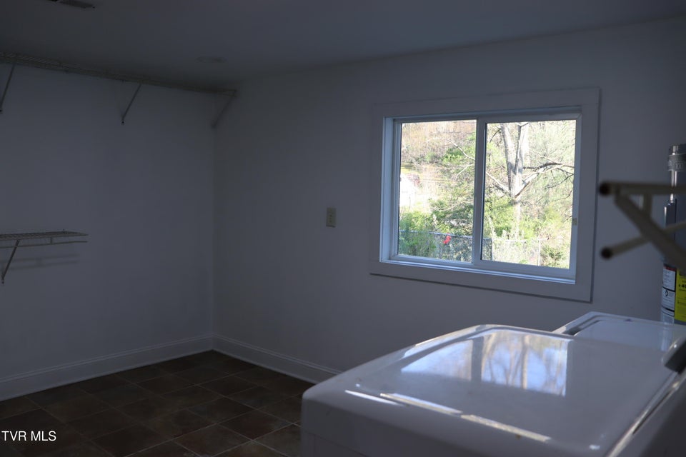 Photo #40: 1203 1st Avenue