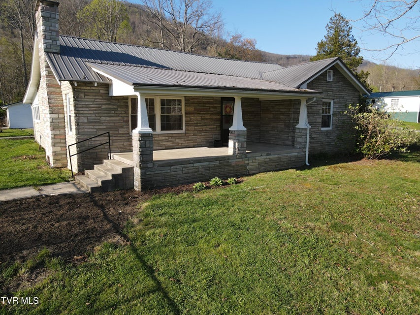 Photo #4: 1203 1st Avenue