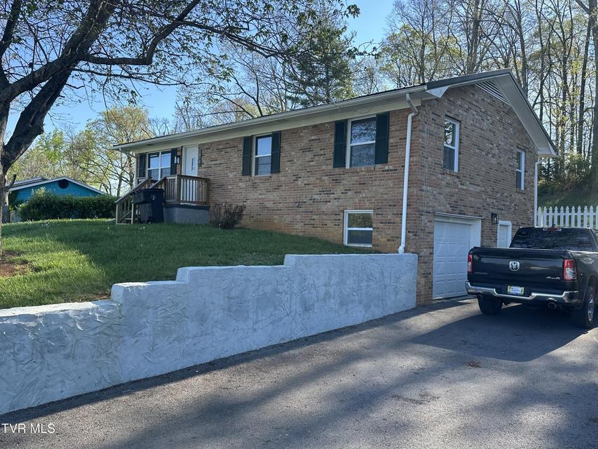 Photo #2: 1698 Elgin Drive