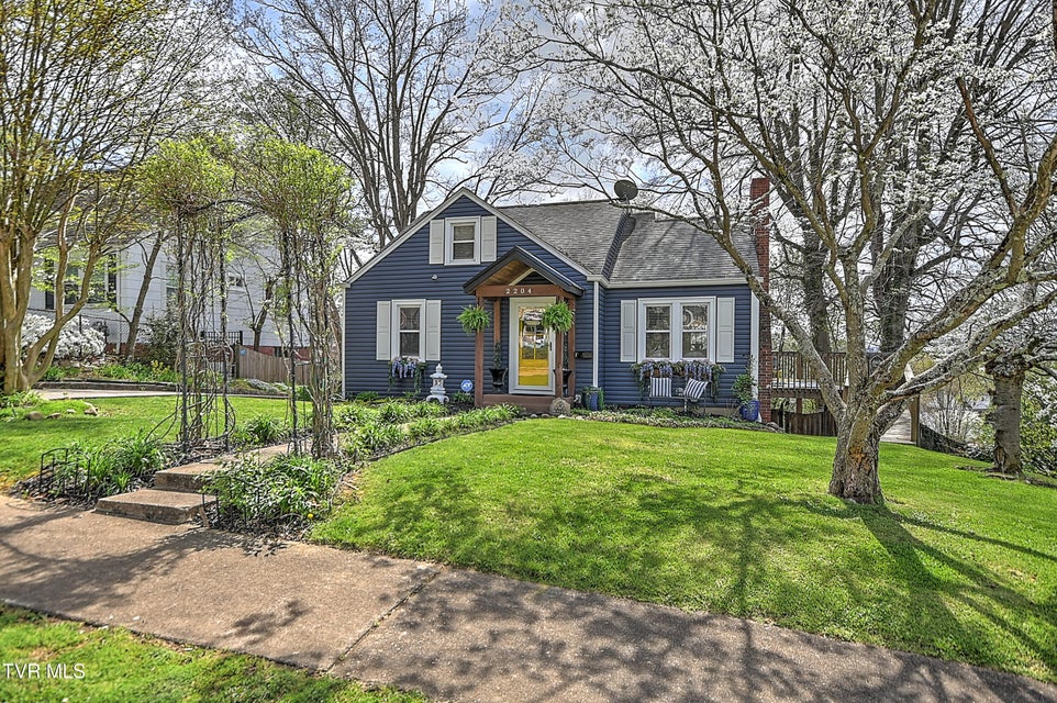 Photo #7: 2204 Cypress Street