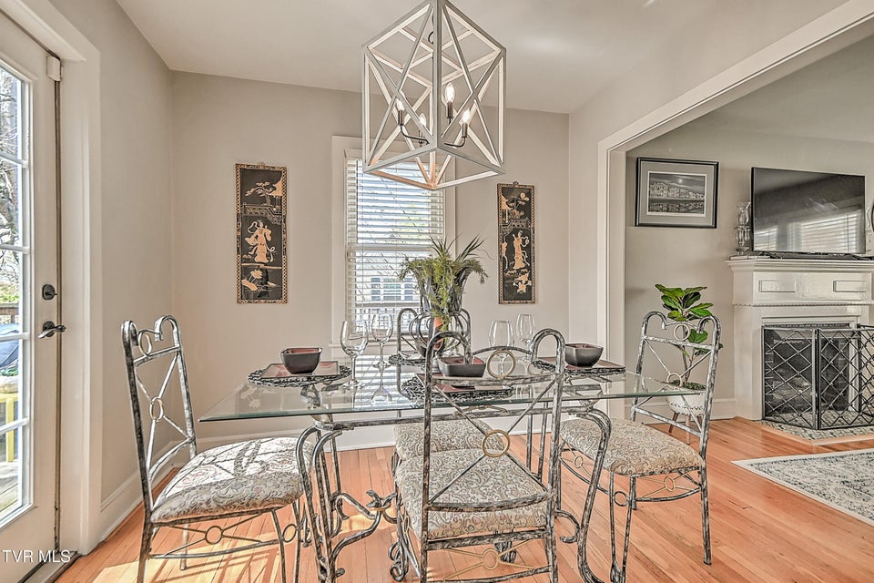 Photo #17: 2204 Cypress Street