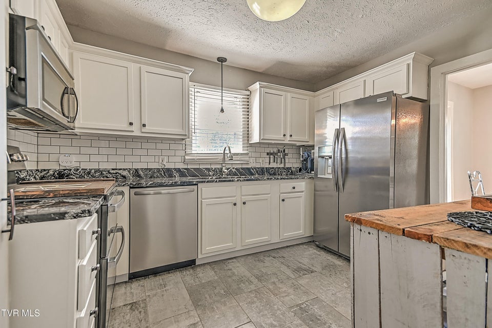 Photo #21: 2204 Cypress Street