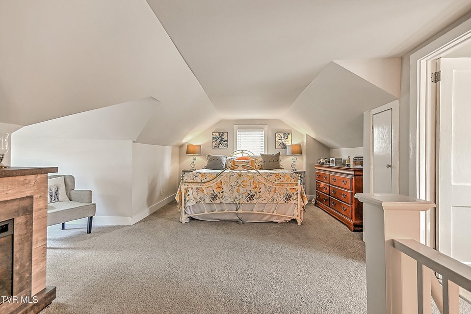 Photo #35: 2204 Cypress Street