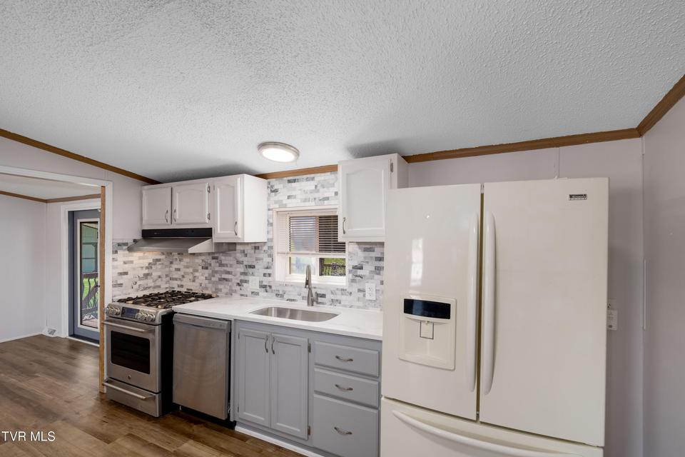 Photo #37: 250 Douglas Chapel Road