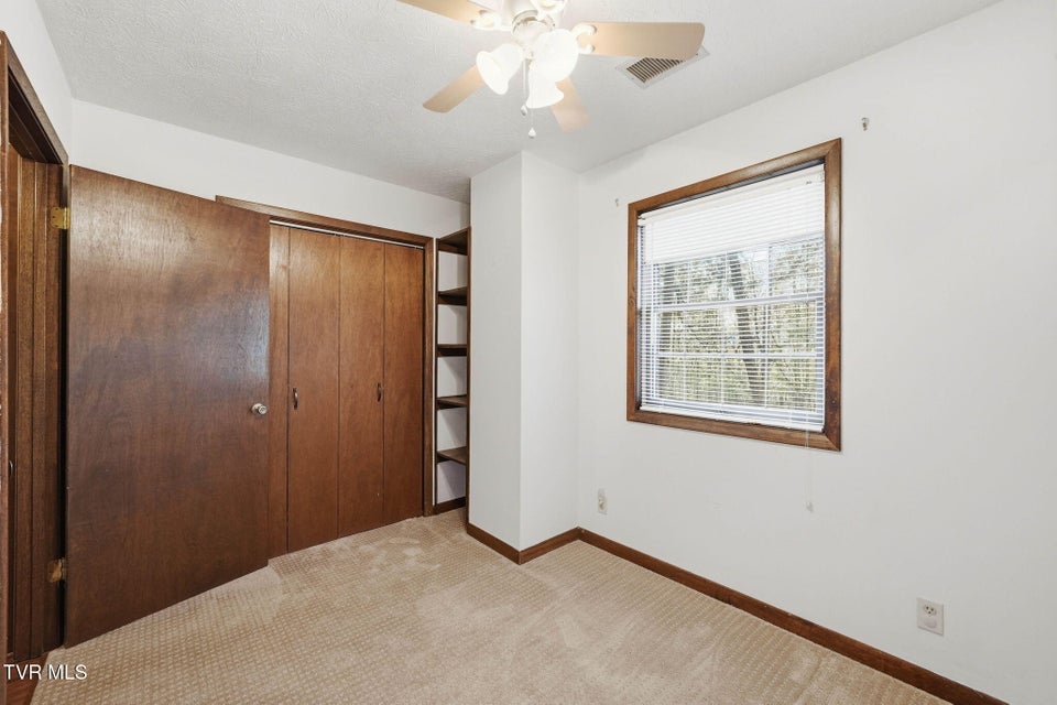 Photo #12: 149 Fern Street