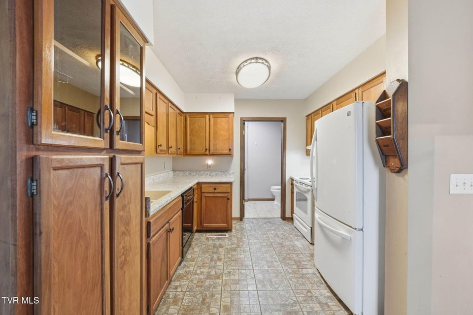 Photo #14: 149 Fern Street