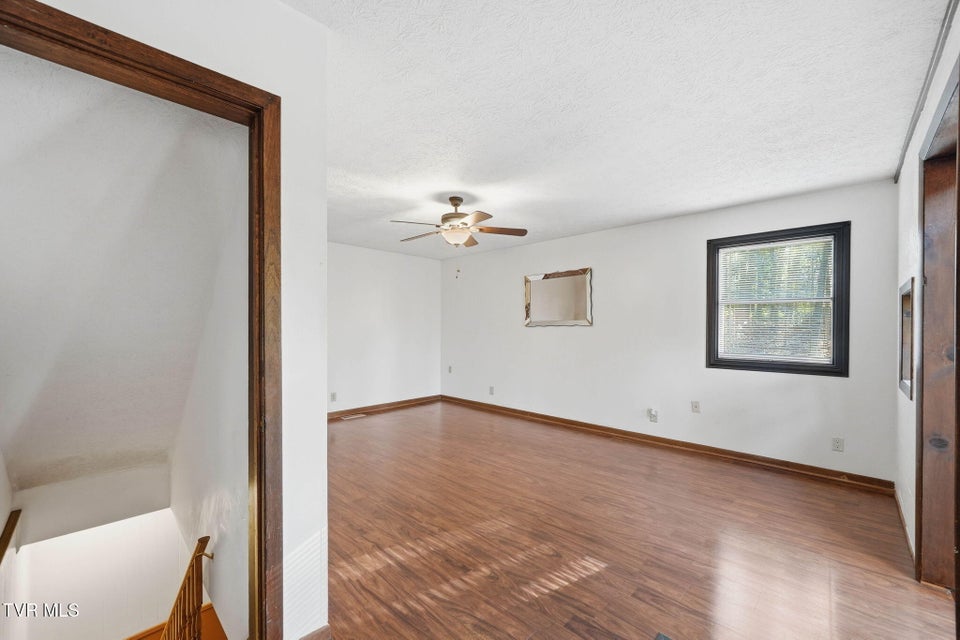 Photo #22: 149 Fern Street